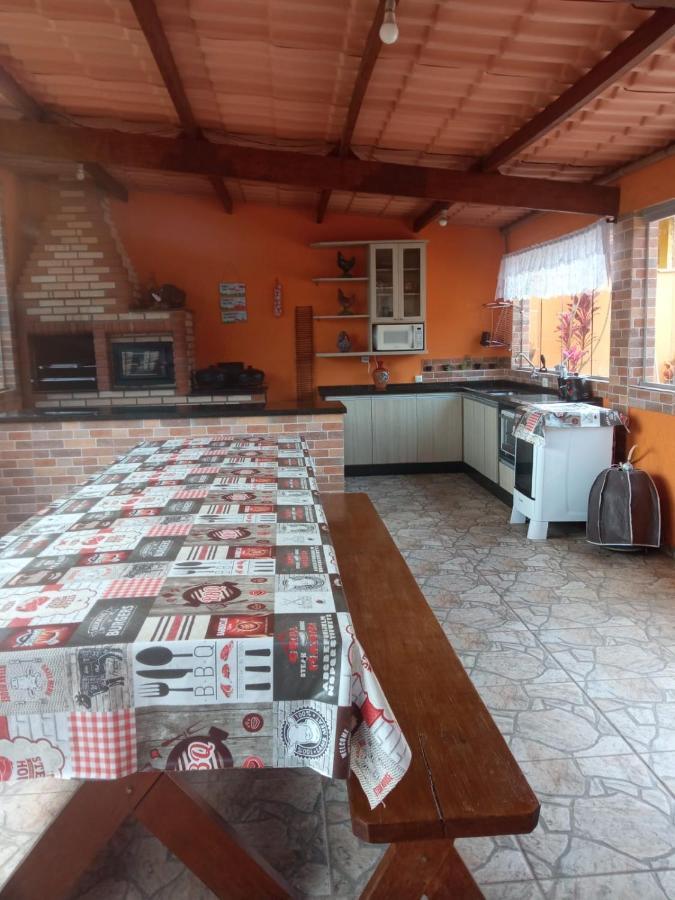 Chacara Bella Vida Com Piscina Churrasqueira Salao De Festas Fogao A Lenha Quadra Aracariguama Extérieur photo