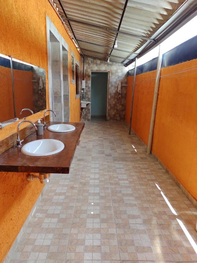 Chacara Bella Vida Com Piscina Churrasqueira Salao De Festas Fogao A Lenha Quadra Aracariguama Extérieur photo