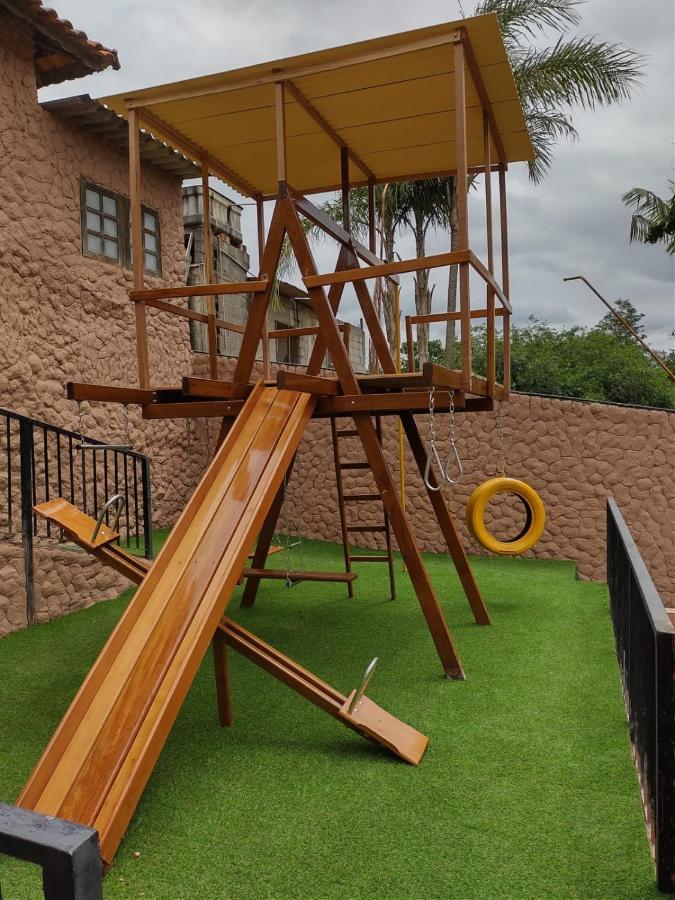 Chacara Bella Vida Com Piscina Churrasqueira Salao De Festas Fogao A Lenha Quadra Aracariguama Extérieur photo