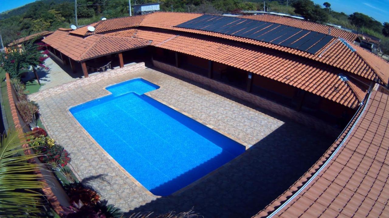 Chacara Bella Vida Com Piscina Churrasqueira Salao De Festas Fogao A Lenha Quadra Aracariguama Extérieur photo